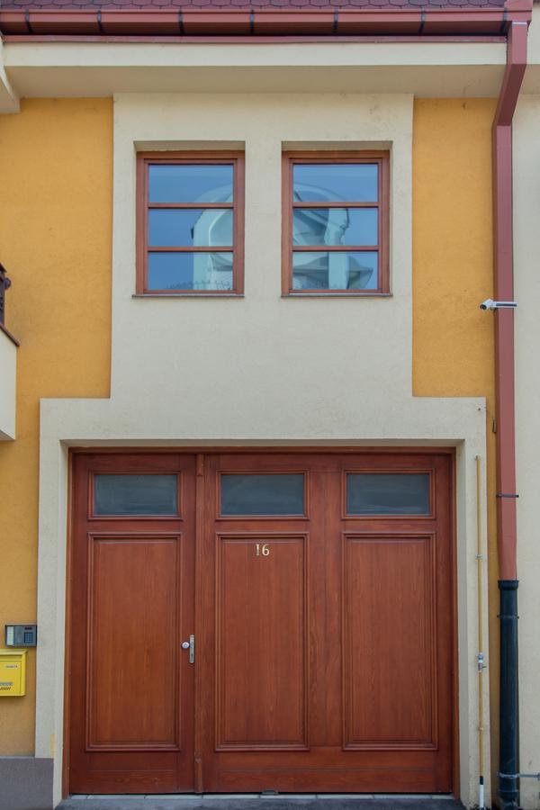 Apartman U Srcu Grada سومبور المظهر الخارجي الصورة