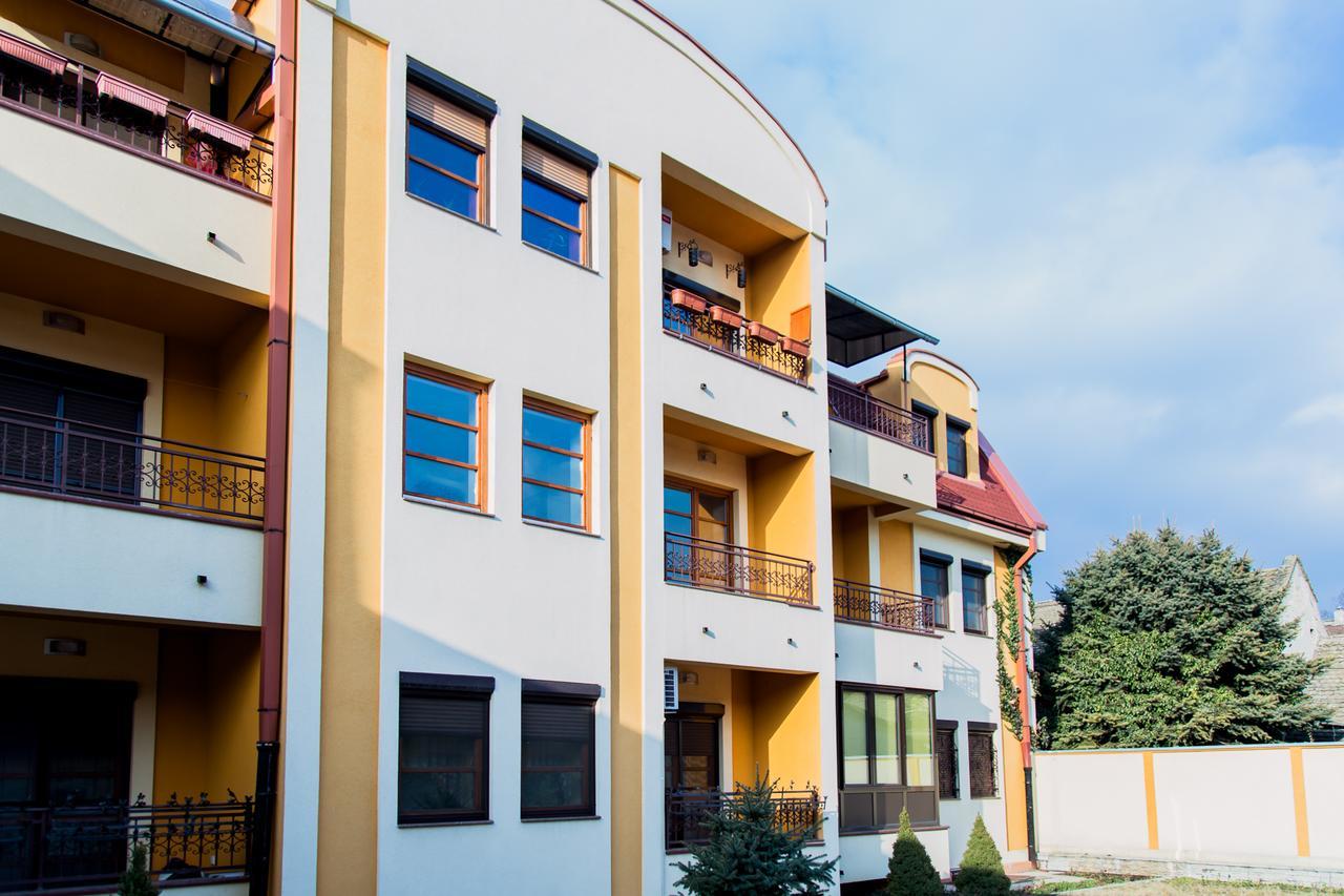 Apartman U Srcu Grada سومبور المظهر الخارجي الصورة