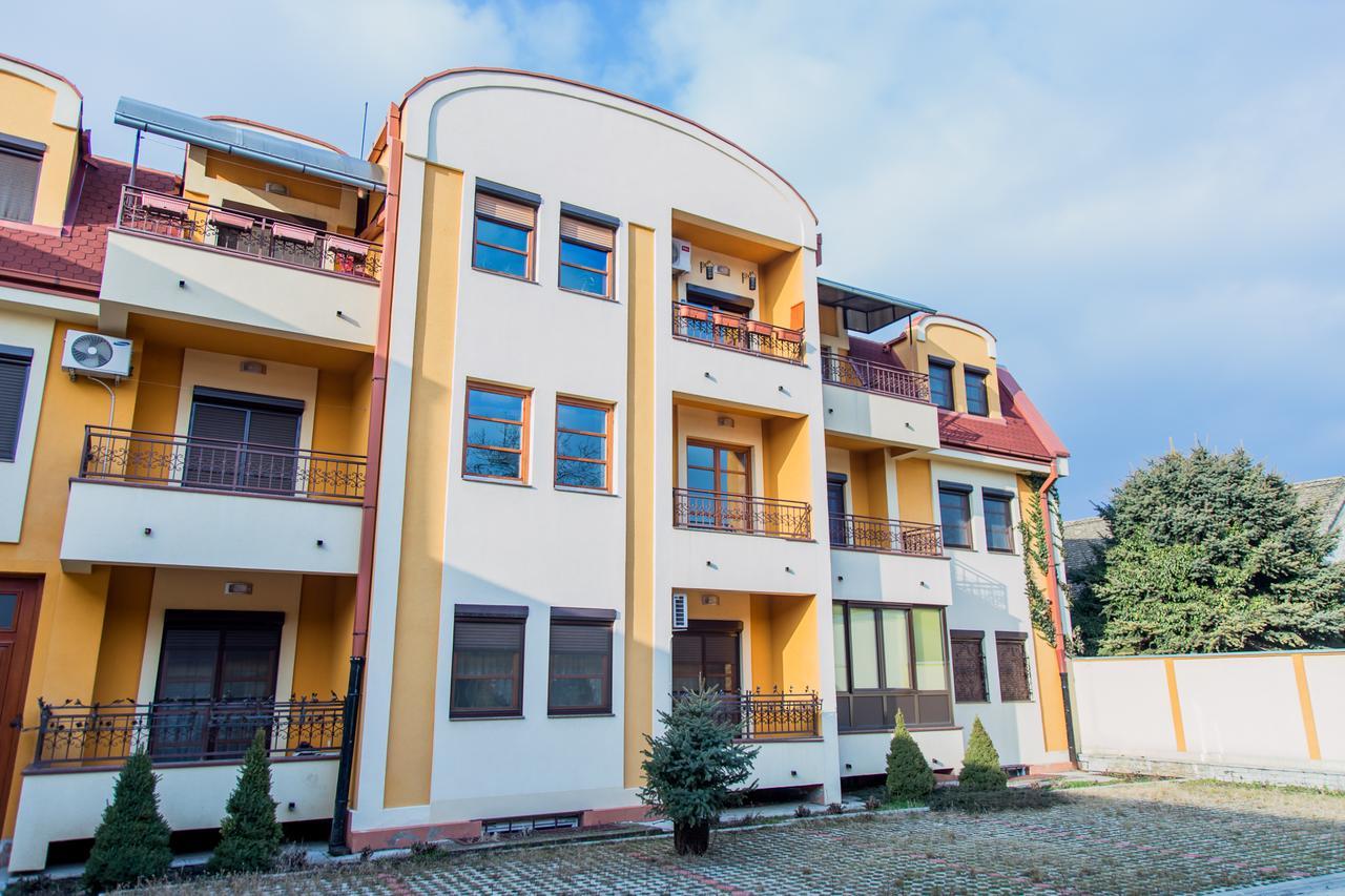 Apartman U Srcu Grada سومبور المظهر الخارجي الصورة